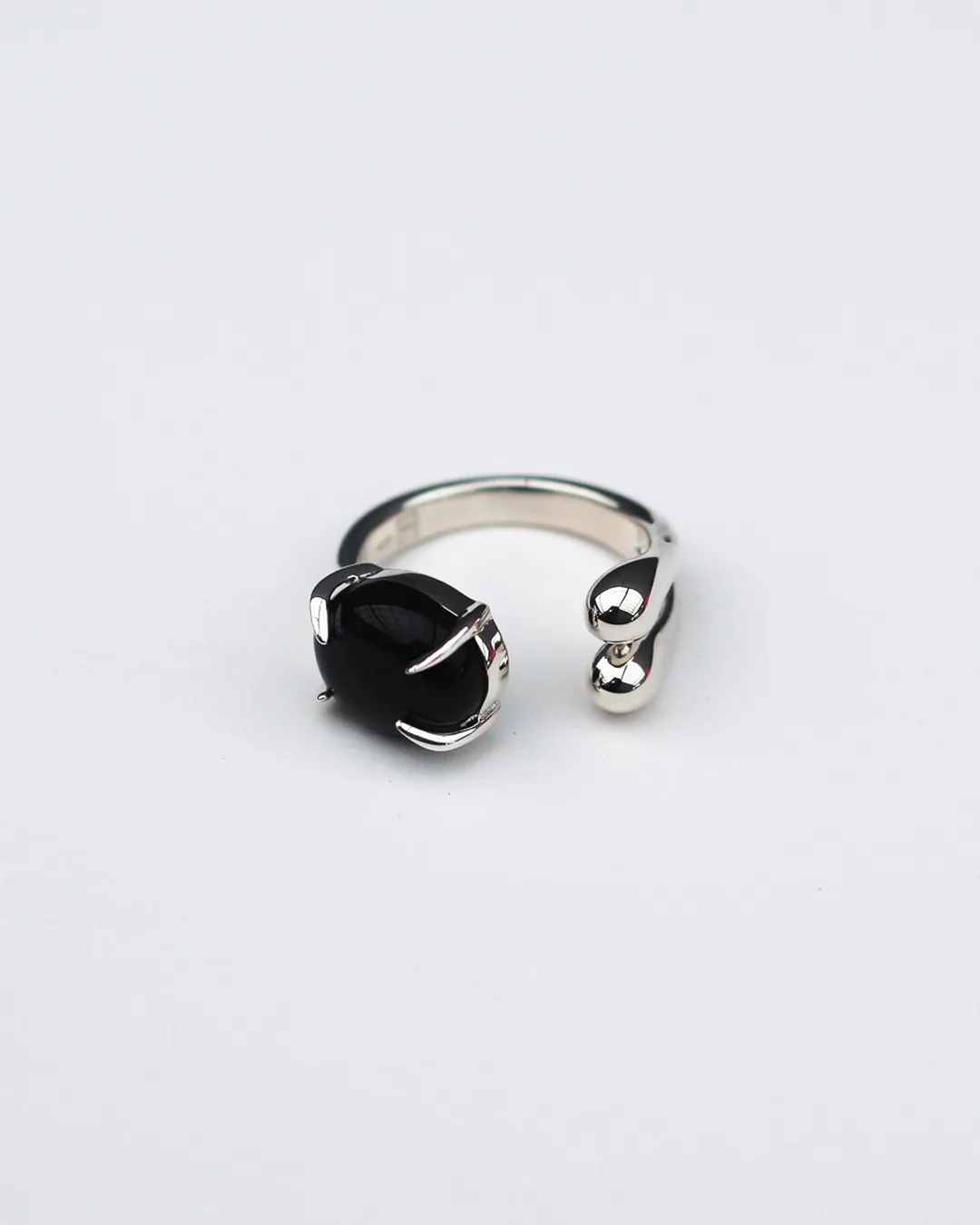 Accord Gemstone Ring - Onyx