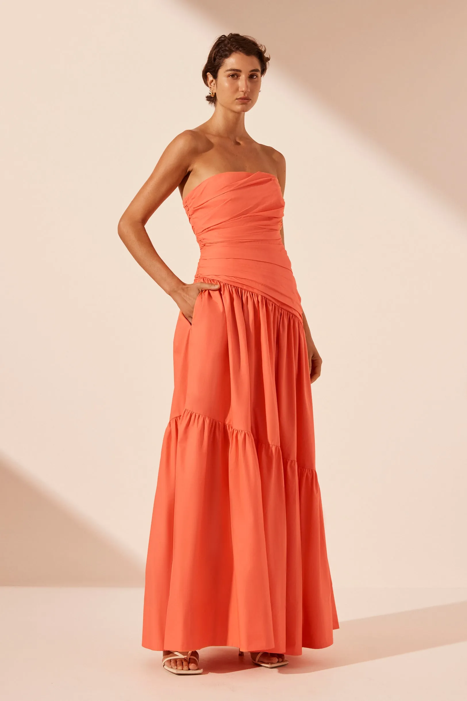 MAIORI STRAPLESS TIERED MAXI DRESS - CORAL