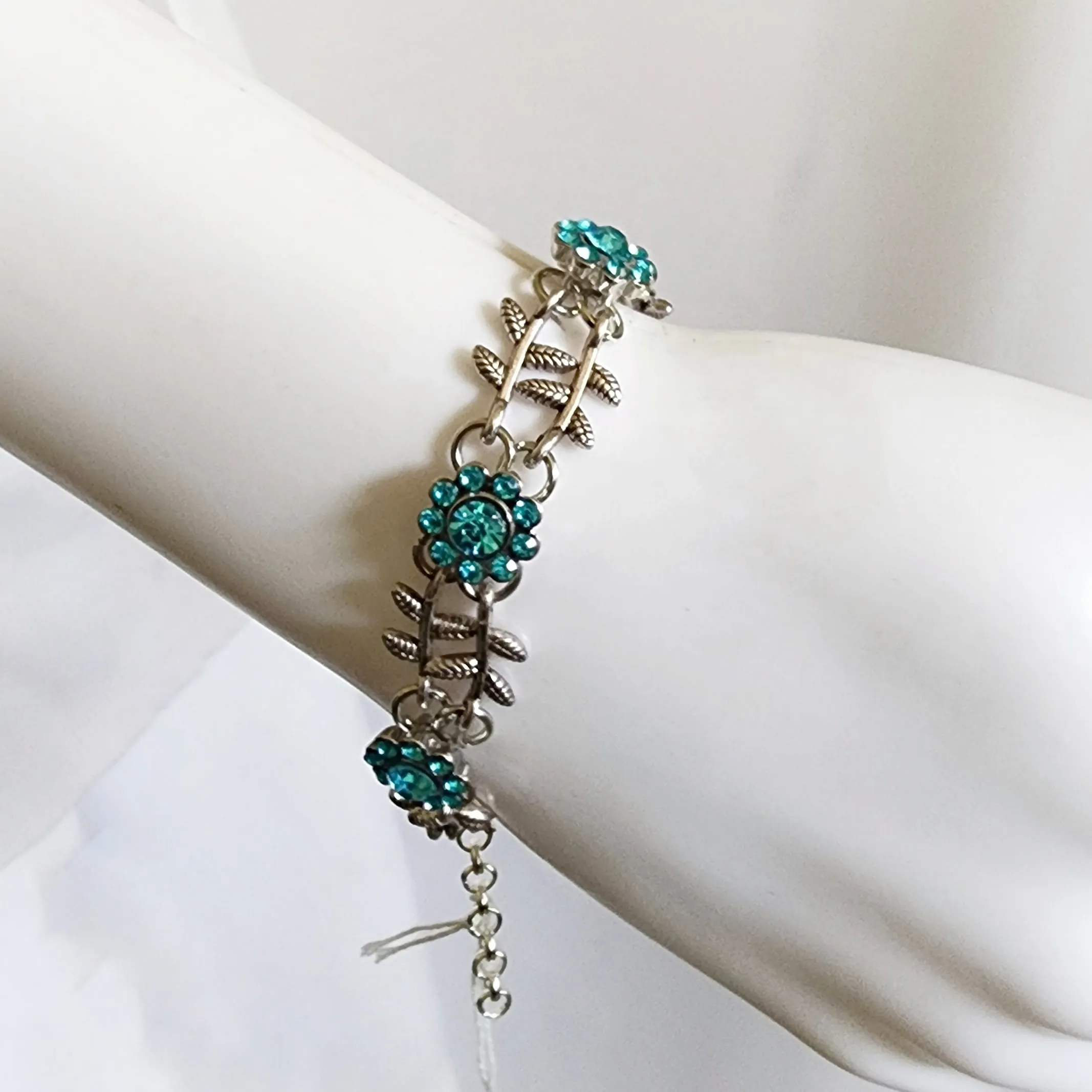 Rhinestone Flower Bracelet in Turquoise, Red, Green or AB